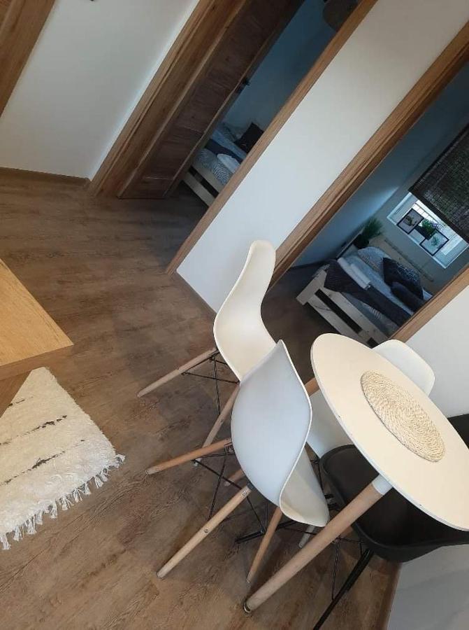Apartament Numer 1, Dwie Sypialnie Dwa Lozka Orzysz Exterior foto